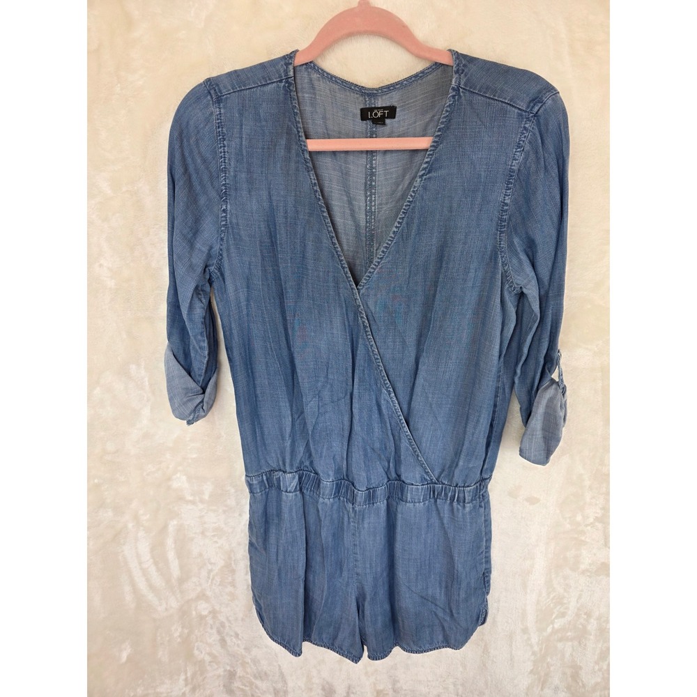 Ann Taylor LOFT Blue Lyocell Chambray Romper V-Neck Roll‎ Tab Sleeve Size 6